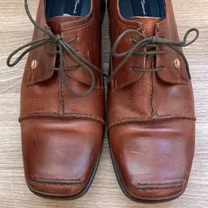 Ben Sherman dress shoes size 8 with pin button logo Ben Sherman | Shoes | Ben Sherman Dress Shoes Size 8 With  main image 2
